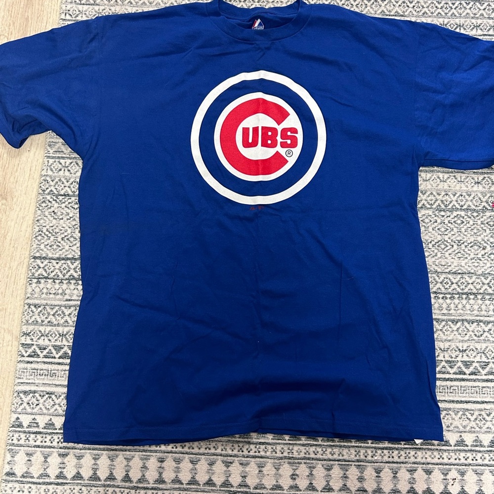 NWOT Chicago Cubs T-shirt SHORT SLEEVE XL